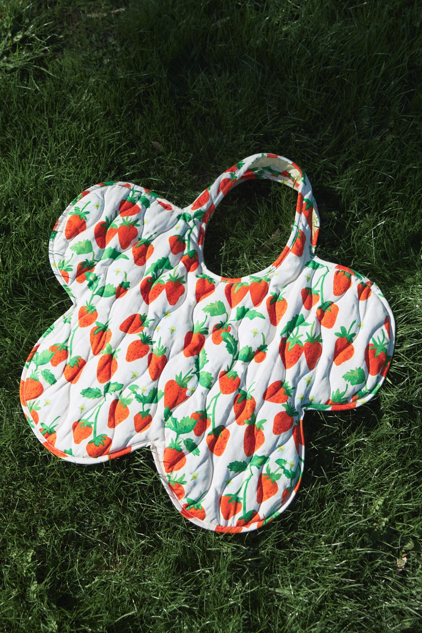 PETAL BAG - STRAWBERRY - Hercitys