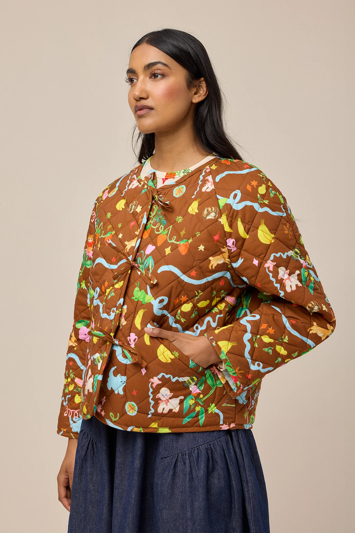 REVERSIBLE QUILTED JACKET - STORY BOOK/CHINTZ - Hercitys