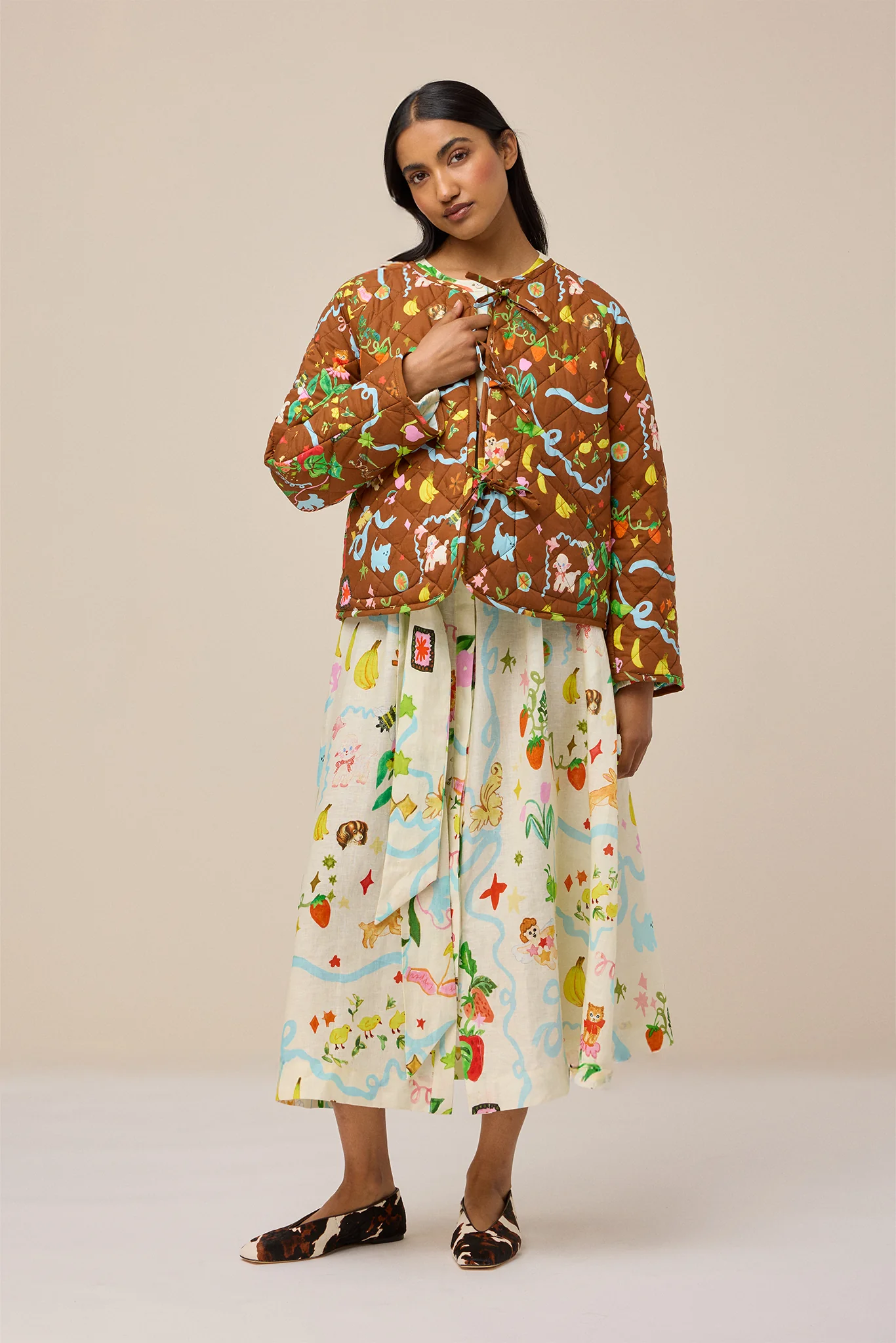 REVERSIBLE QUILTED JACKET - STORY BOOK/CHINTZ - Hercitys